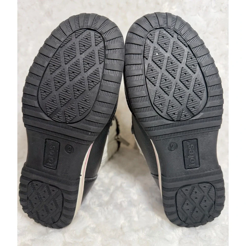 Totes Makenzie Girls Winter Boots‎ White Black Quilted Faux Fur Zip Size 2 Med